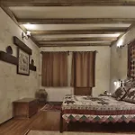 Vista Cave Hotel 2*