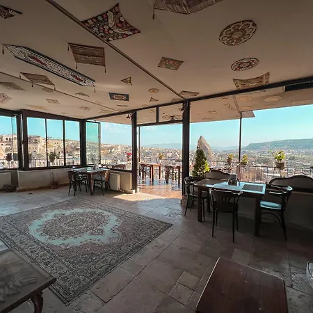 Vista Cave Hotel 2*