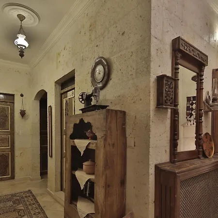 Vista Cave Hotell 2*