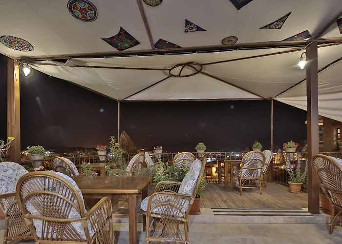 מלון Vista Cave 2*